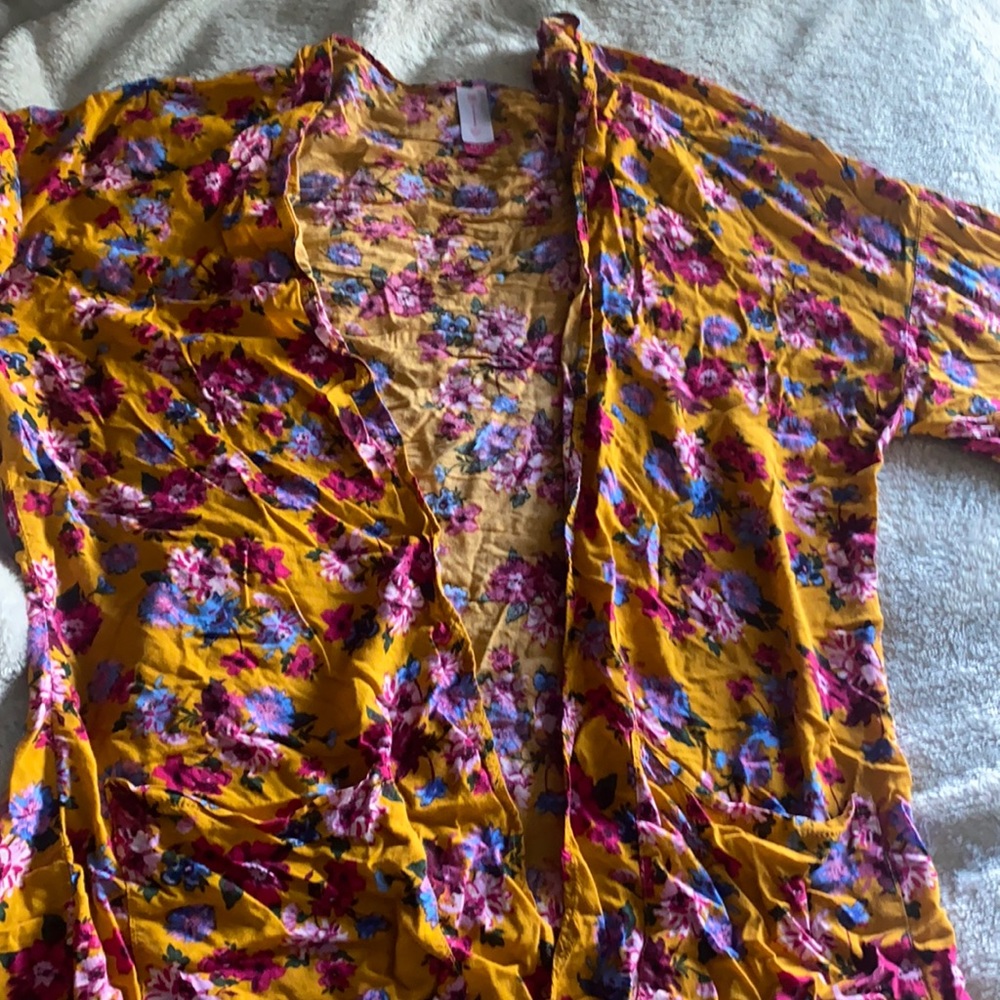 Over the top with pockets